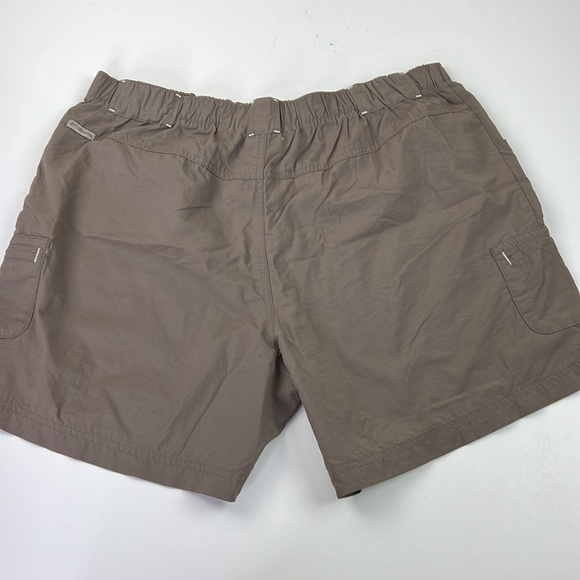 Columbia Omni-Wear Taupe Outdoor  Hiking Performance Shorts - Picture 5 of 9